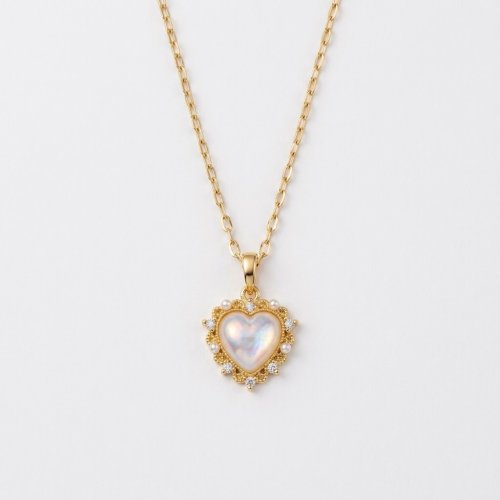 Collar corazón blanco 